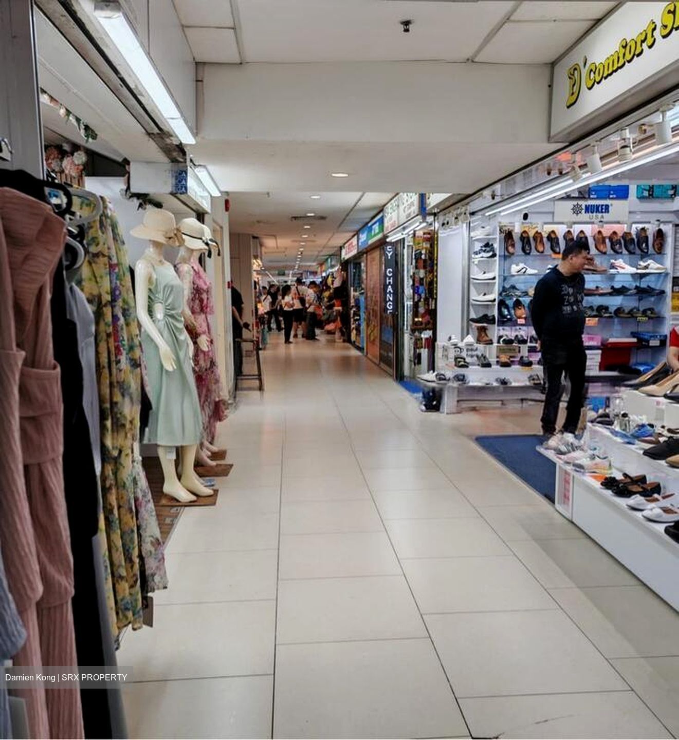 Lucky Plaza (D9), Shop House #557642321